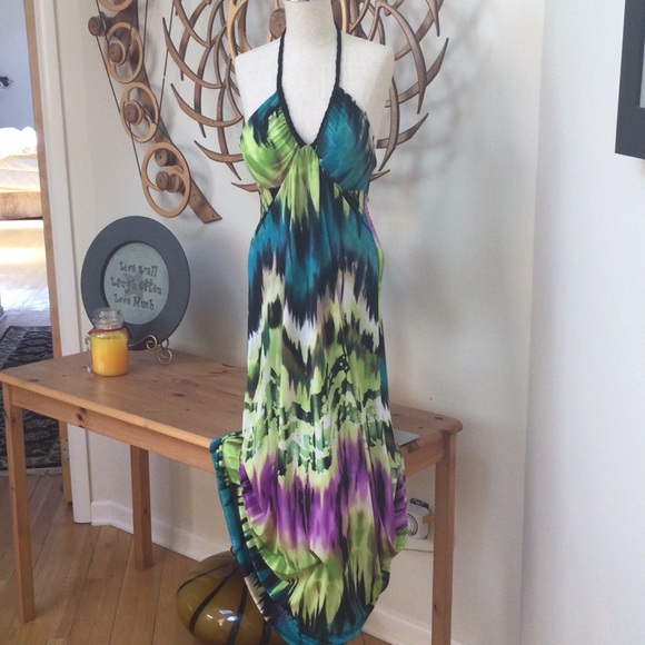 Dresses & Skirts - Gorgeous Strapless Long Festive Dress worn once